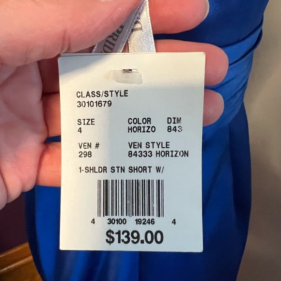 David’s Bridal One Shoulder Short Bridesmaid Dress NWT - Picture 6 of 9